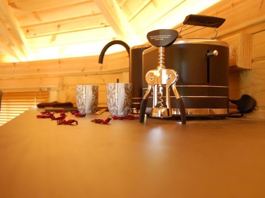 Romantic Rural Retreats Crewkerne Esterno foto